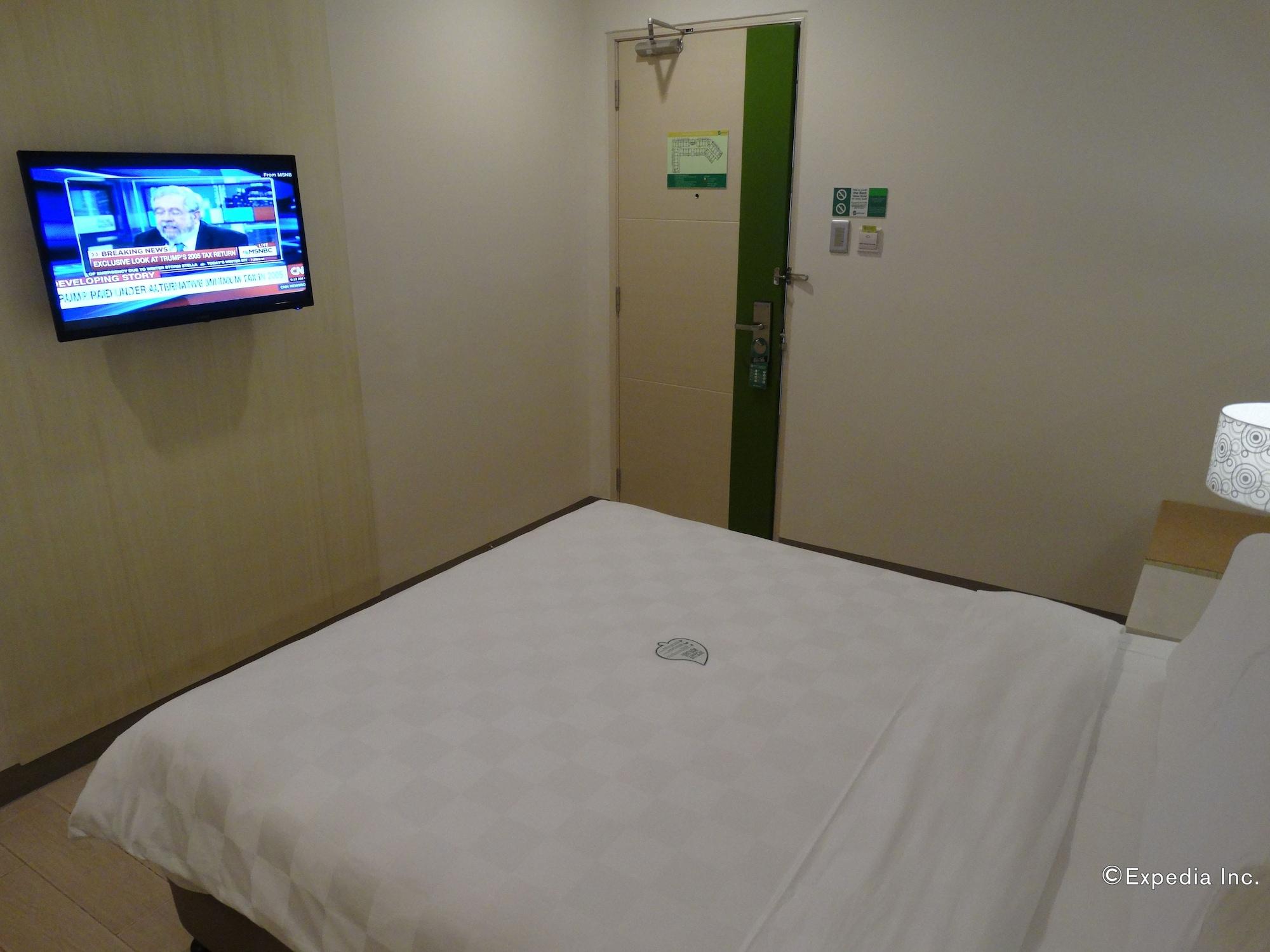 Go Hotels Lanang - Davao City Esterno foto