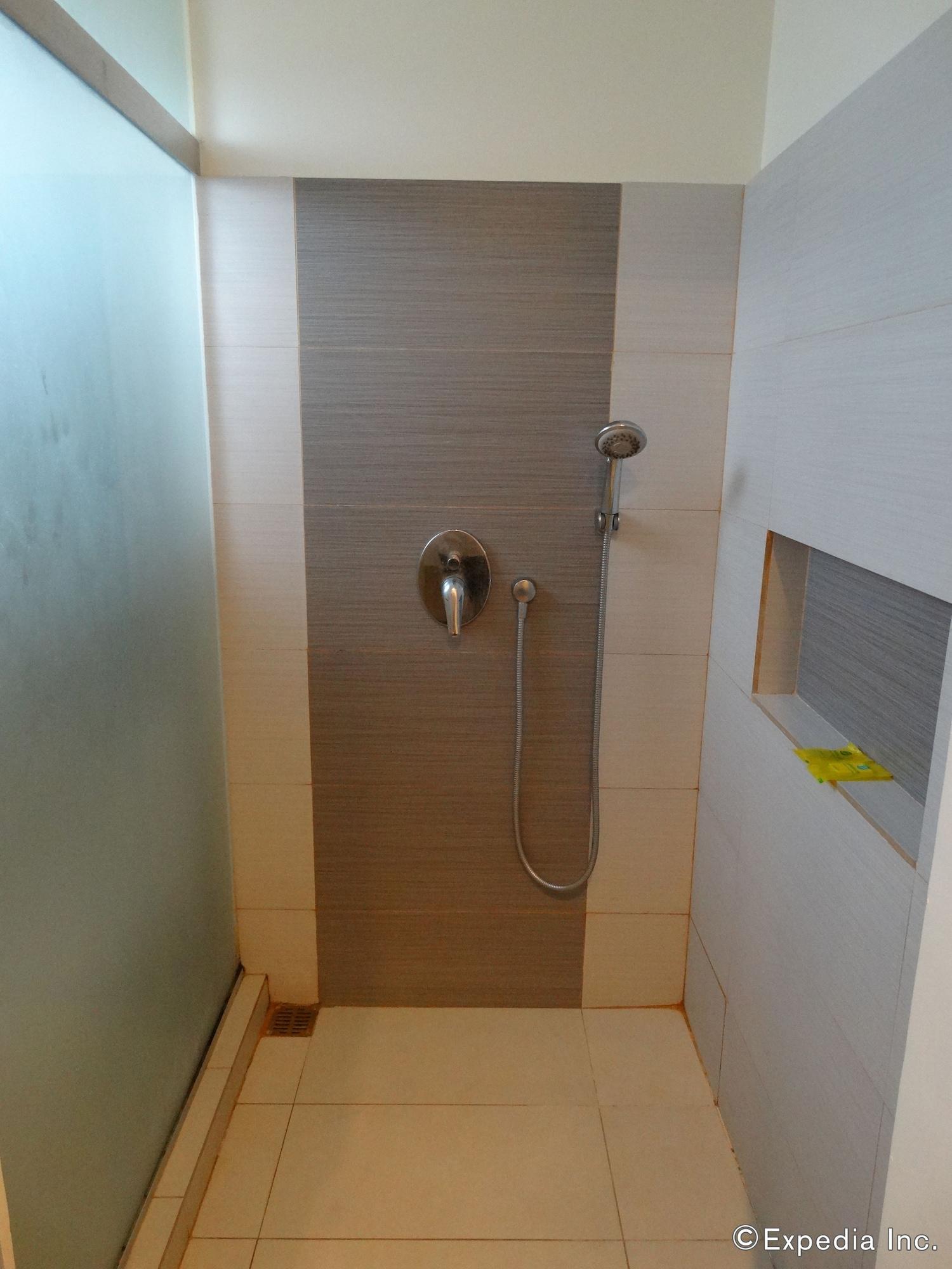 Go Hotels Lanang - Davao City Esterno foto