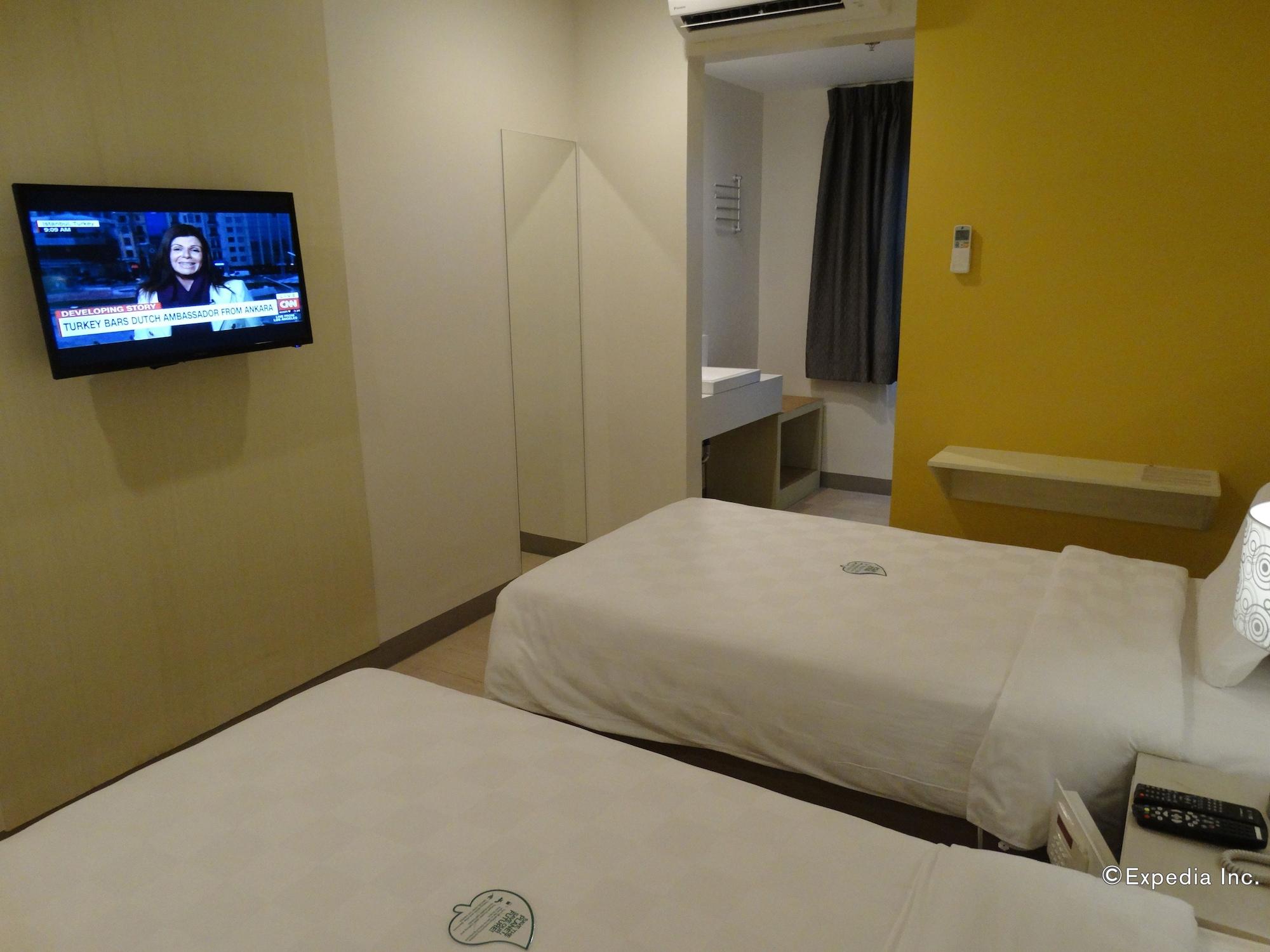 Go Hotels Lanang - Davao City Esterno foto