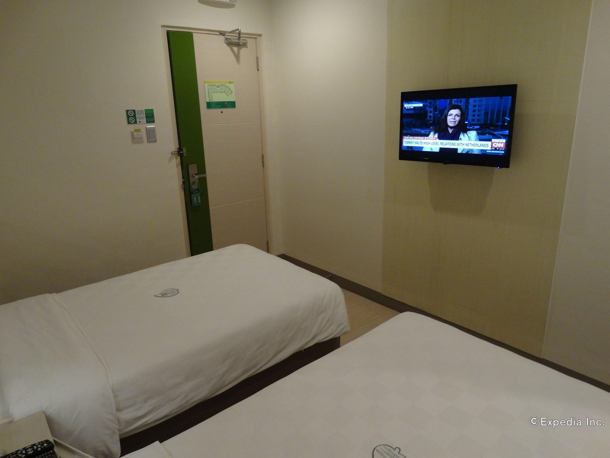 Go Hotels Lanang - Davao City Esterno foto