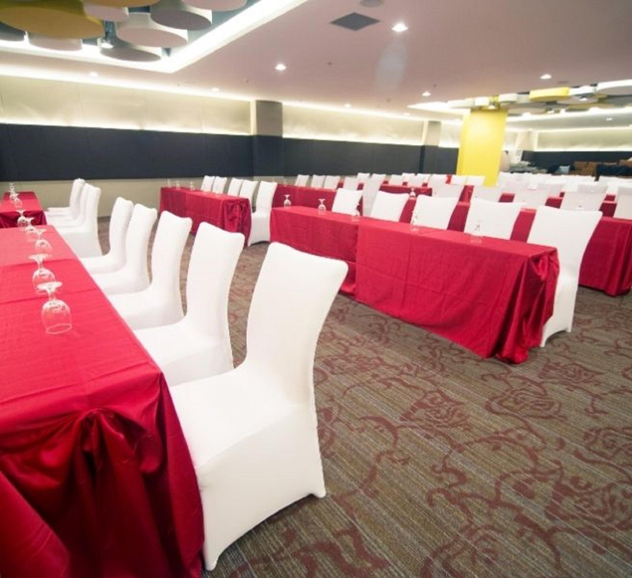 Go Hotels Lanang - Davao City Esterno foto