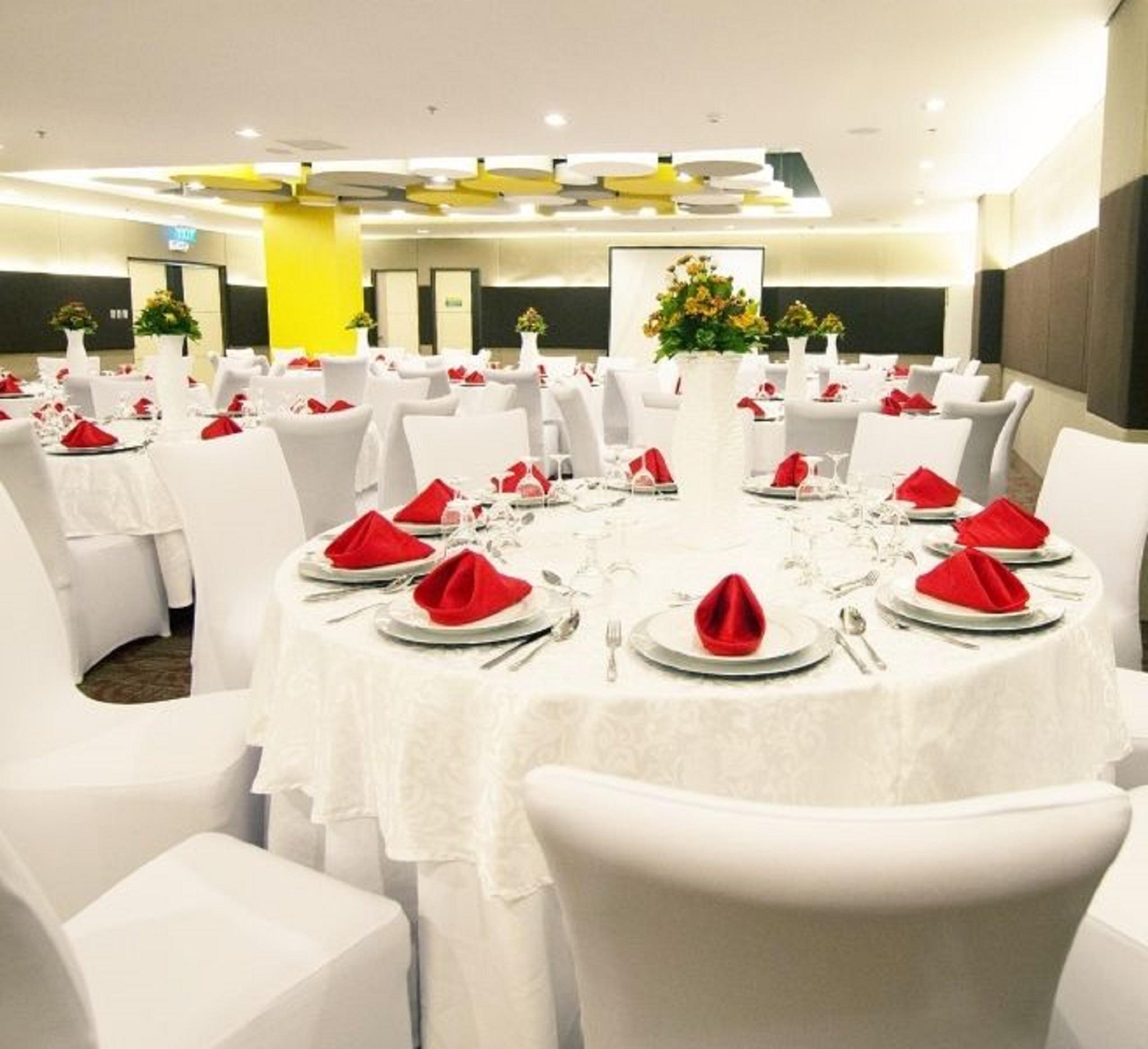 Go Hotels Lanang - Davao City Esterno foto
