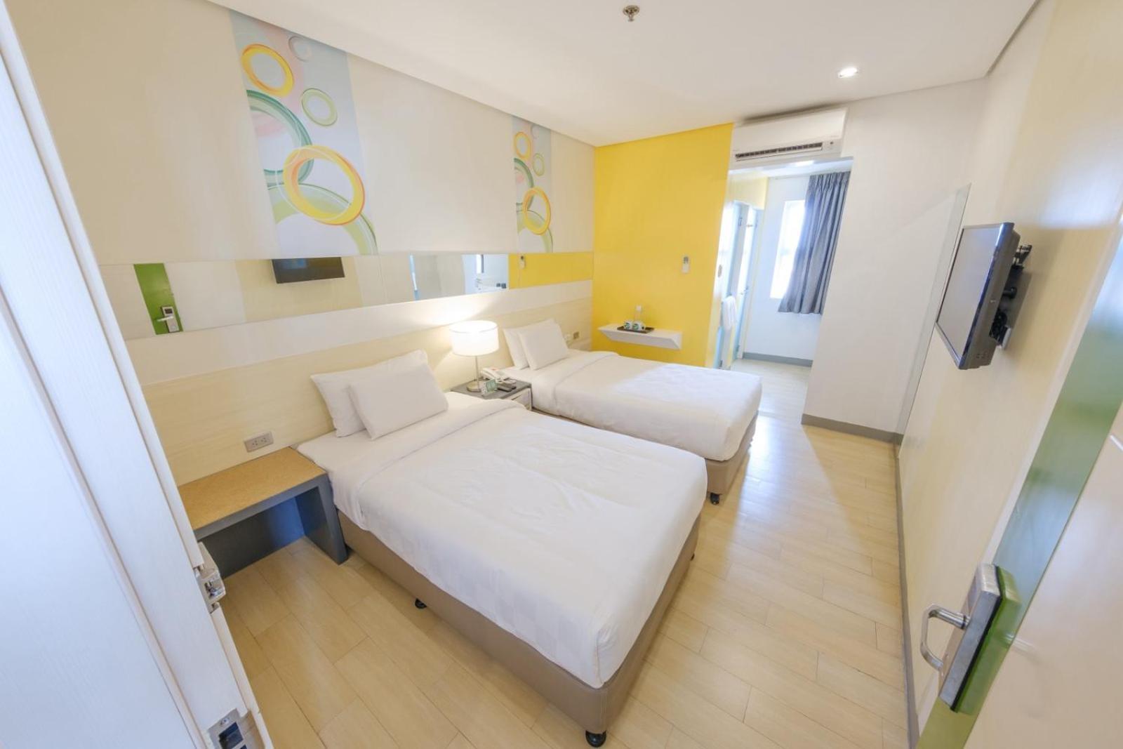 Go Hotels Lanang - Davao City Esterno foto