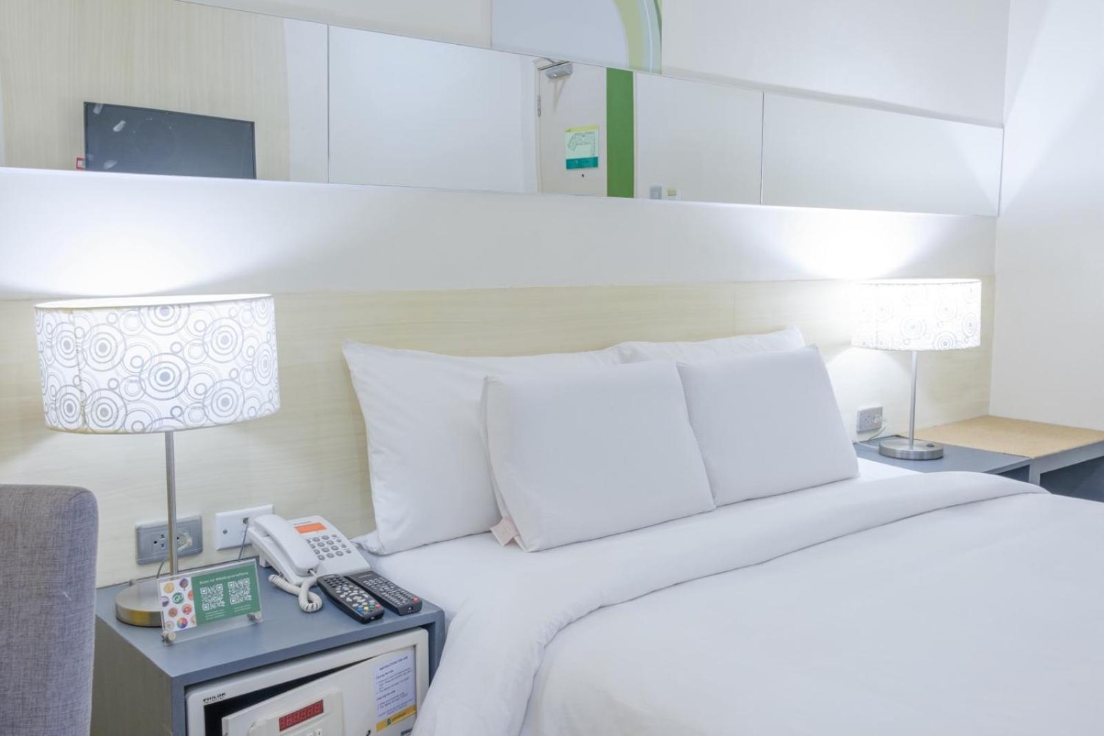 Go Hotels Lanang - Davao City Esterno foto
