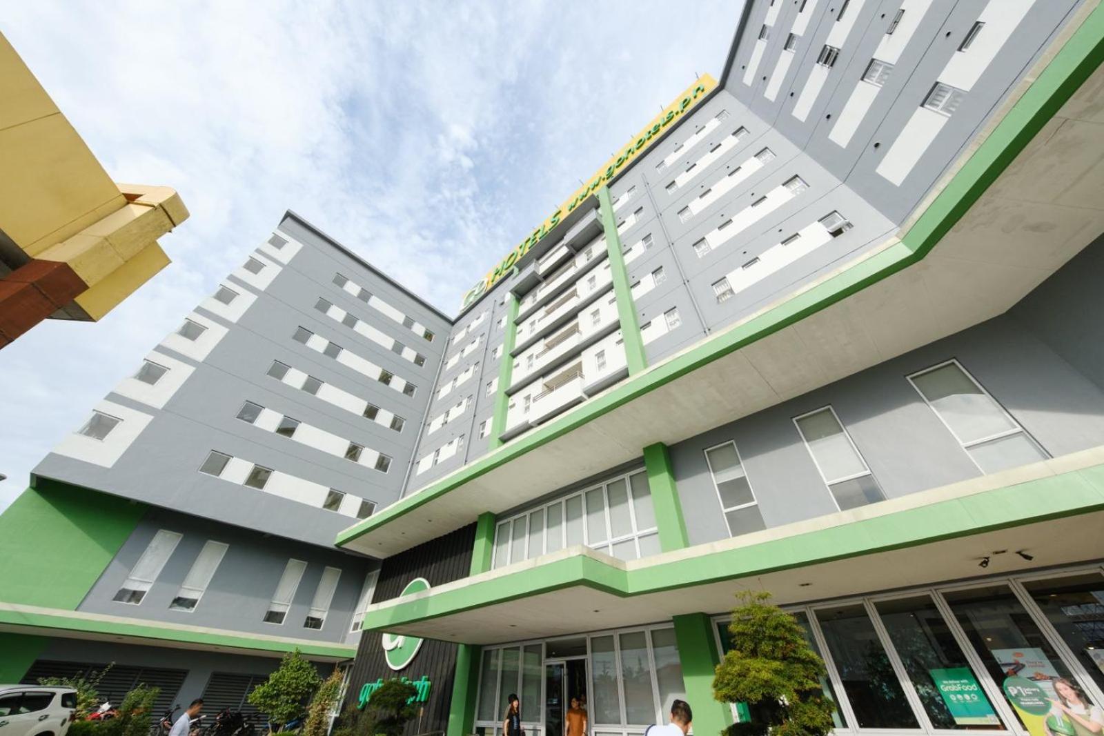 Go Hotels Lanang - Davao City Esterno foto