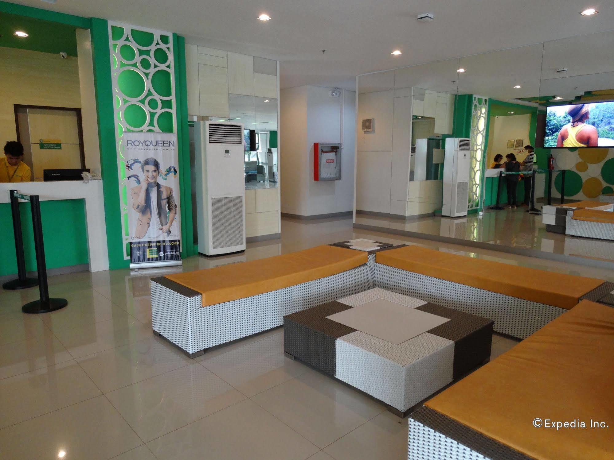 Go Hotels Lanang - Davao City Esterno foto