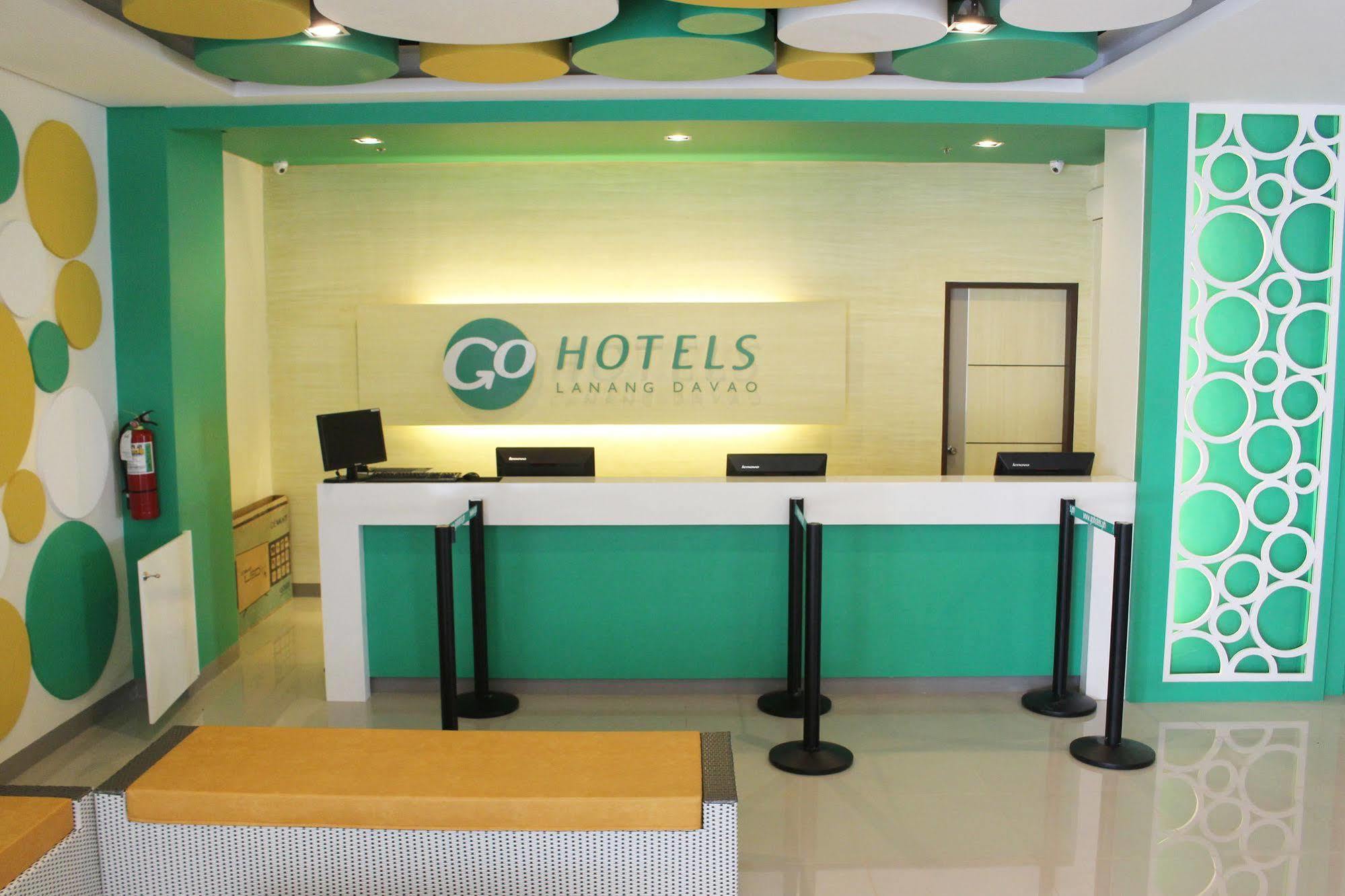 Go Hotels Lanang - Davao City Esterno foto